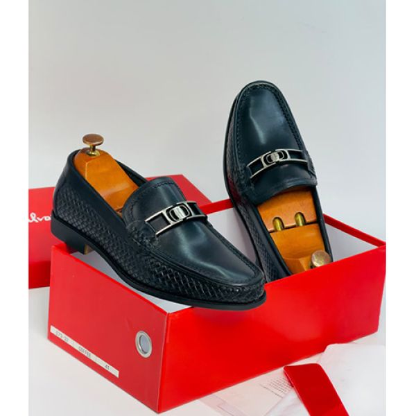 Ferraganmo Black